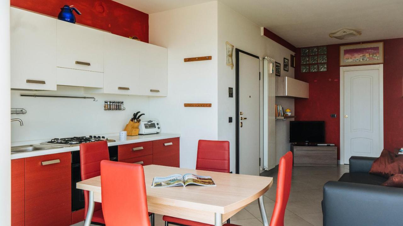 Italianway - Delle Ginestre 28 Apartman Marina dʼMarina dʼAndora Kültér fotó